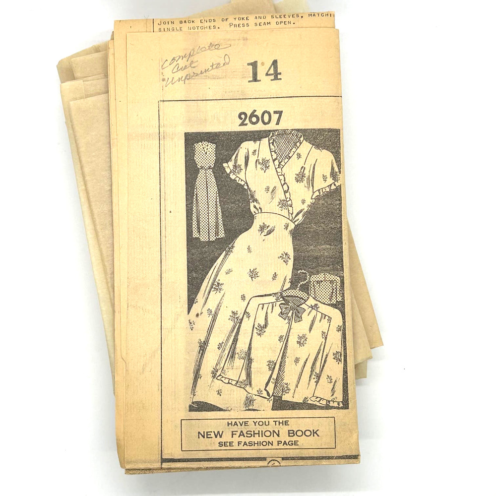 Vintage Mail Order Pattern #2607 Women's Nightgown Jacket Size 14‎ HTF RARE